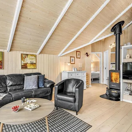 度假居 3 Bedroom In Hvide Sande