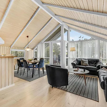 3 Bedroom In Hvide Sande Bjerregård